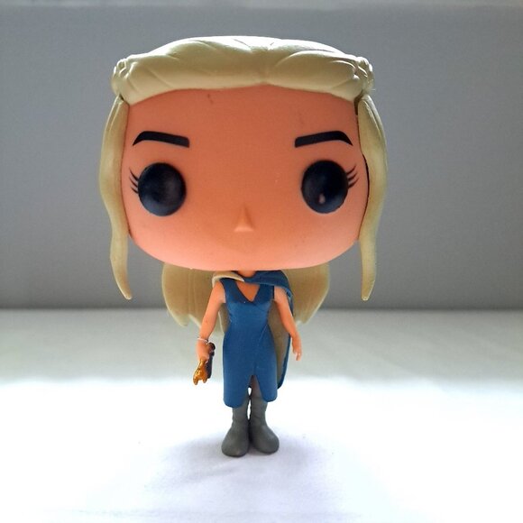Funko Pop! Game of Thrones Daenerys Targaryen #25 Vinyl Figure out of box - Picture 1 of 11